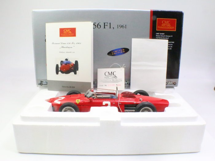 CMC 1:18 - Miniatura de carro - Ferrari Dino 156 F1 Sharknose #2 GP Italien, Phill Hill - Montado à mão a partir de 1450 peças individuais