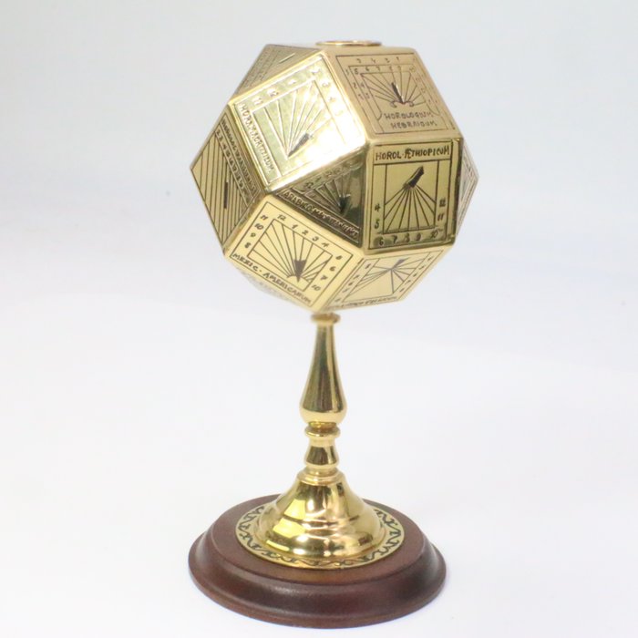 Franklin Mint - Figurină - Polyhedral Sundial - Alamă, Placat cu aur