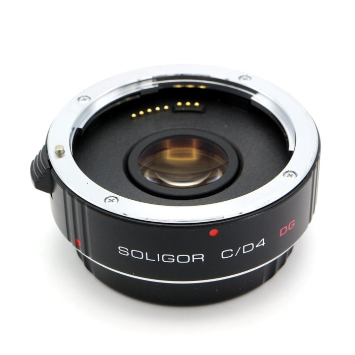 Soligor C/D4 DG tele-converter 1.7x voor Canon EF/EF-S Objektív adapter