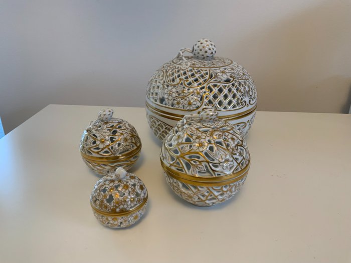 Herend - Sett med boller (4) - COR pattern - Porselen