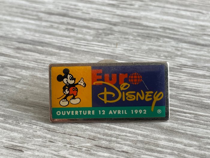Disney  - 可动人偶 1 pins Euro Disney Paris - 1990-2000 - 法国