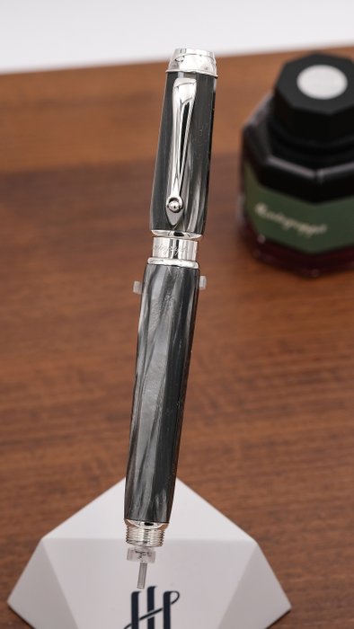 Montegrappa - Emblema Charcoal (ISEBTRCC) - Roller ball pen
