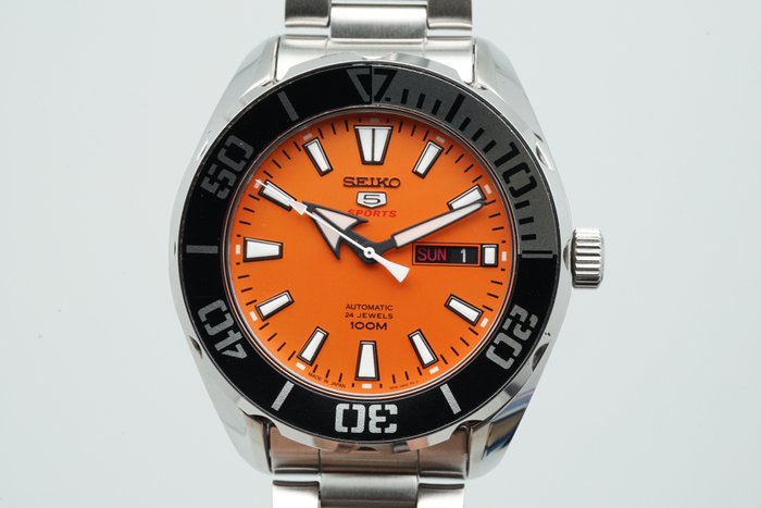 Seiko - 5 - Ingen mindstepris - SRPC55J1 Orange Dial Men's Automatic Diver Watch - 4R36-06R0 - Mænd - 2011-nu