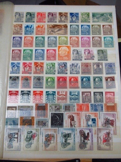 Lumea  - Inclusiv Saarland și Monaco, colecție de timbre