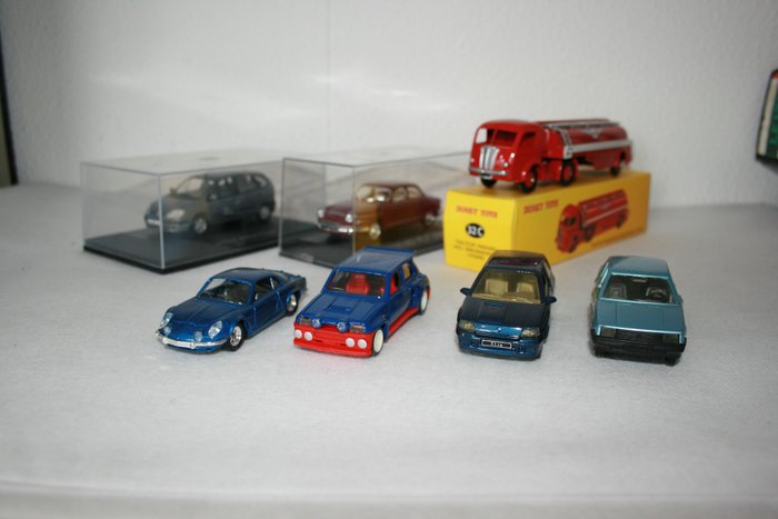 Solido 1:43 - 7 - Voiture miniature - Renault en Panhard