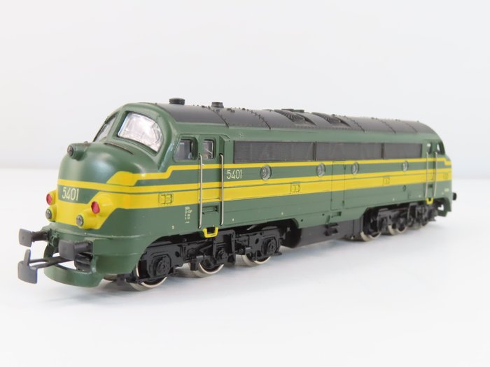 Märklin H0 - 3133 - Locomotivă diesel-electrică (1) - HLD 54 Nohab "Bolle Nose" - NMBS