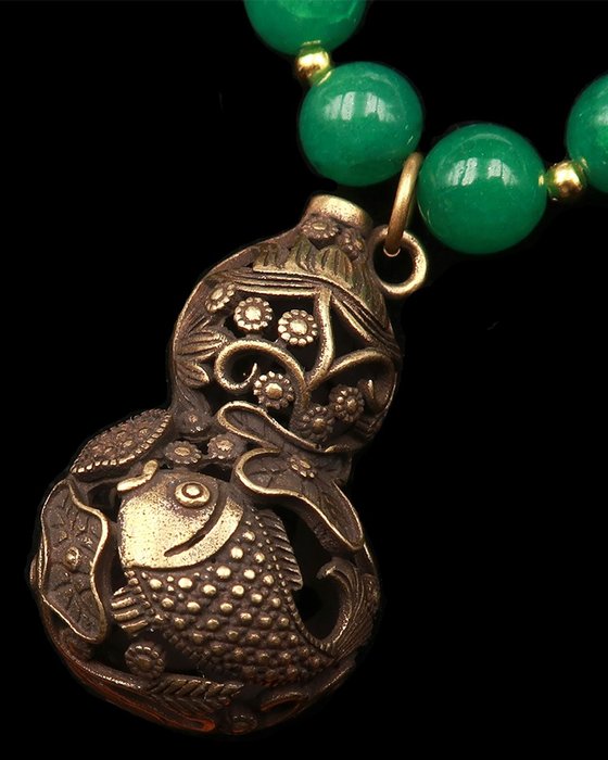 Emerald - Necklace - Longevity gourd and gold fish - Happiness, fortune and long life - 14K GF Gold Clasp - Necklace