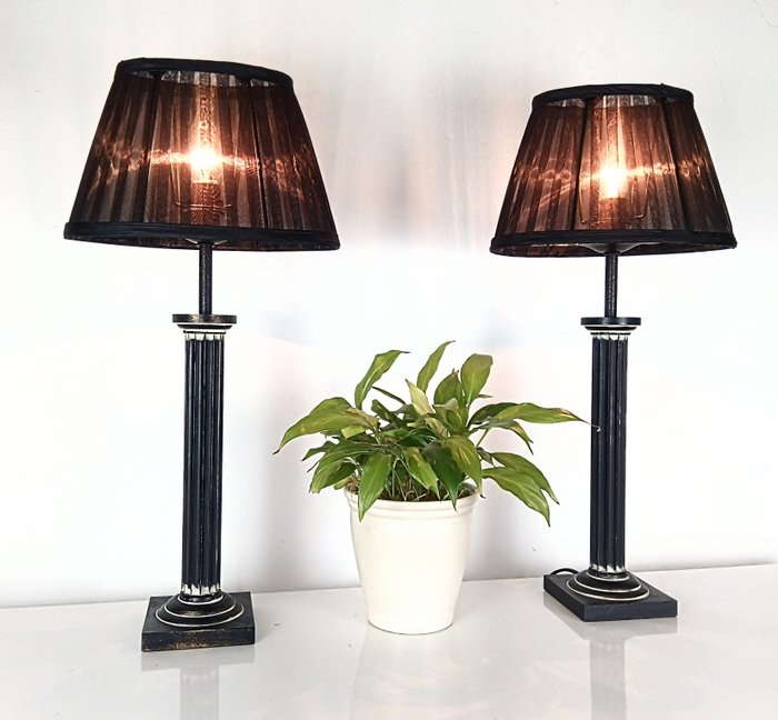 Lampe (2) - Glamour Set korinthische Tischlampen – 53 cm - Leinen, Resin/ Polyester