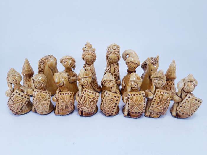 Set di scacchi - LUTINS Médiévaux - Ceramica smaltata H11,8 cm