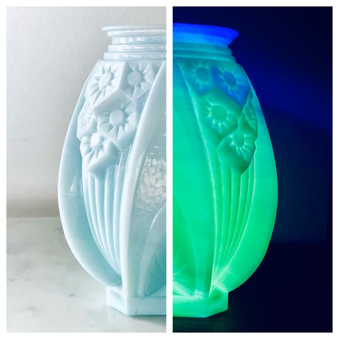 Muller Frères - Vase -  Blumen und Speerspitze  - Kristall-Opal-Uraline-Glas