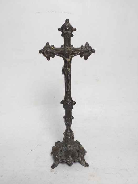 Objetos religiosos e espirituais - Crucifixo de altar - 31 cm (1) - Cobre - 1930-1940