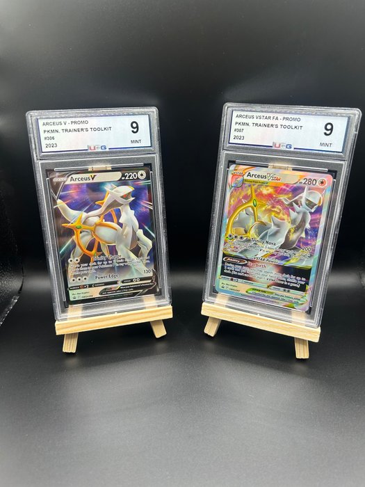 Pokémon - 2 Graded card - Arceus V/Vstar - UCG