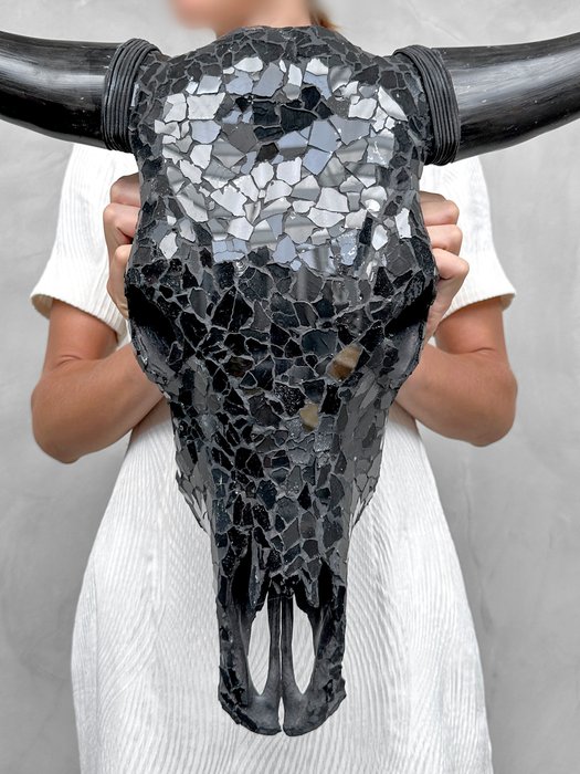 FĂRĂ PRET DE REZERVĂ - Craniu de vacă uimitor cu incrustație din mozaic de sticlă Craniu - Bos Taurus - 46 cm - 64 cm - 20 cm- Speciile Non-CITES -  (1)