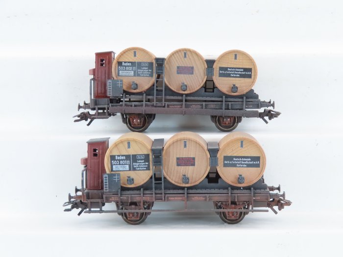 Märklin H0 - 46742 - Conjunto de vagones de tren de mercancías a escala (1) - Set de vagón de mercancías de 2 piezas con vagón barril de 2 ejes "Gerberei" - Baden