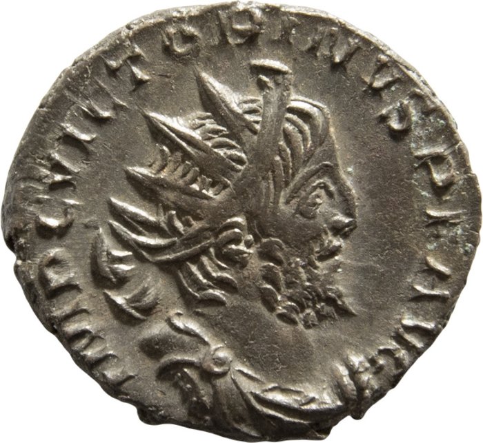 羅馬帝國. Victorinus (AD 269-271). Silvered Antoninianus Treveri, 271 VIRTVS AVG Mars standing right, holding spear in his right hand and placing his left on