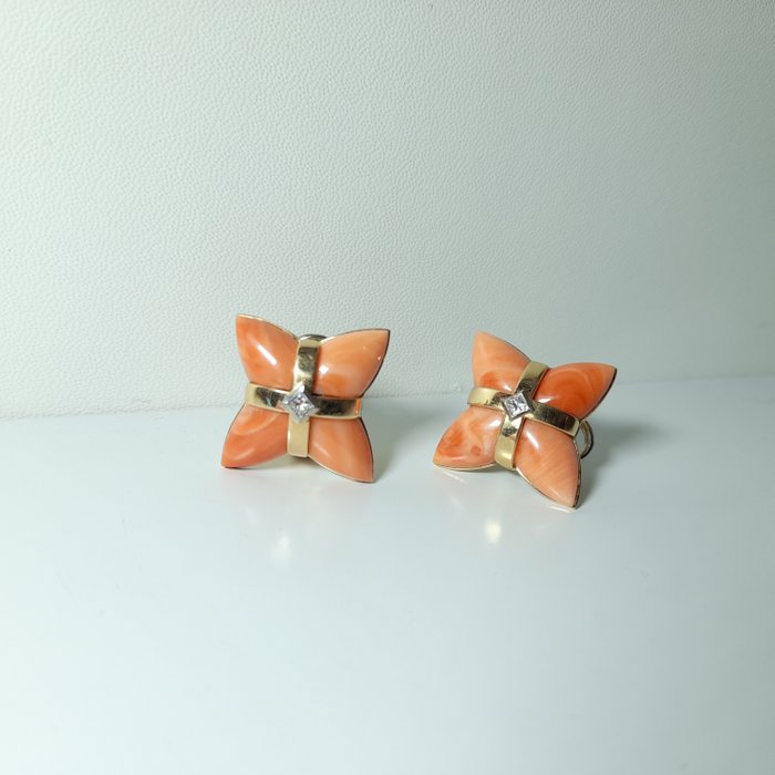 Statement earrings Yellow gold Coral - Diamond 