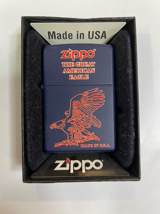 Zippo - 芝宝 - 打火机 - 铁（铸／锻） -  (1)