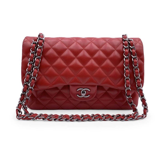 Chanel - Red Quilted Jumbo Timeless Classic 30 cm Axelremsväska