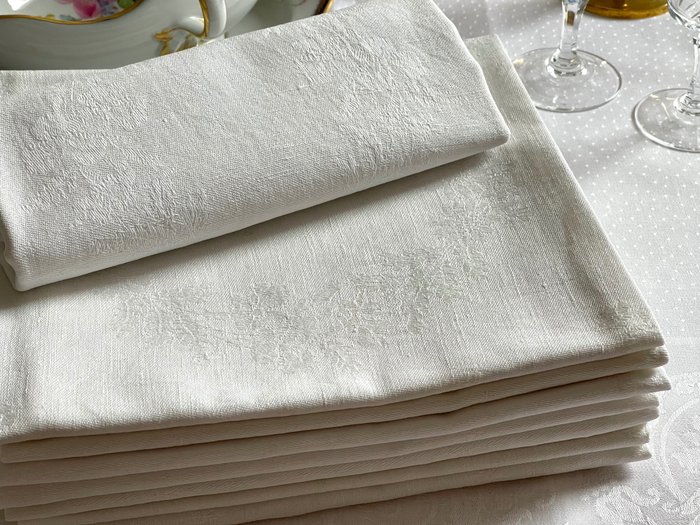  (8) 旧家用亚麻布。 8 漂亮的旧餐巾。 - 餐巾 - 63 cm - 60 cm