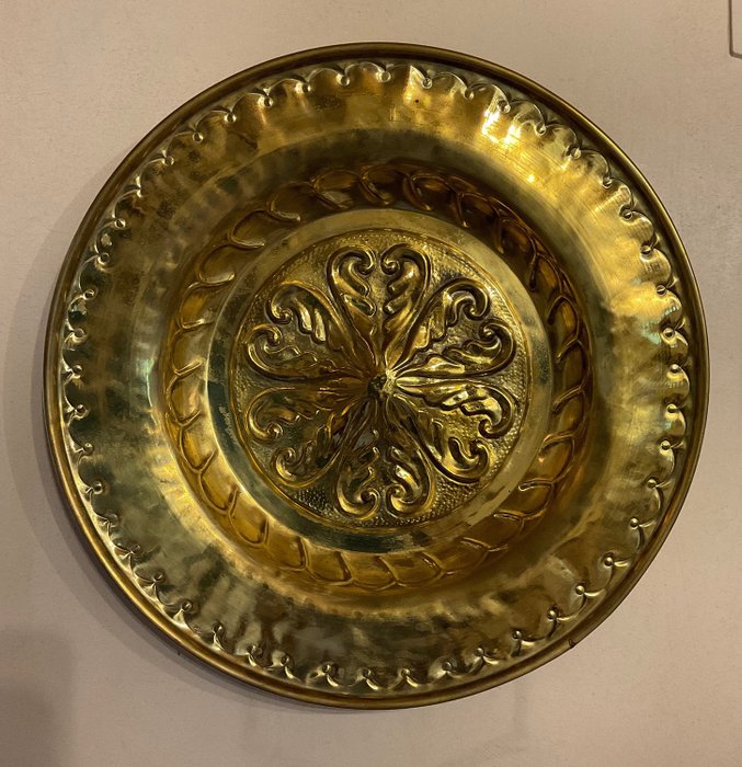  施舍盘 - 黄铜 - 19世纪 