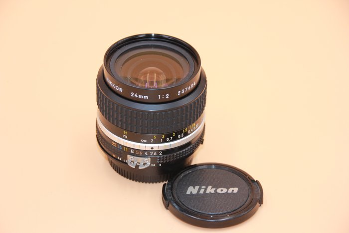 Nikon Nikon AIS : Nikkor 24/2 Vidvinkelobjektiv