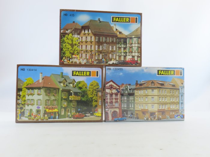 Faller H0 - 415/130414/130455 - Modeltreingebouwen (3) - 3 bouwdozen van woningen en winkels
