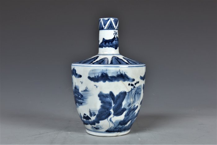 青花山水圖紋直口瓶(Lot.00269) - Porslin - Kina - Sent 1900-tal/2000-talet