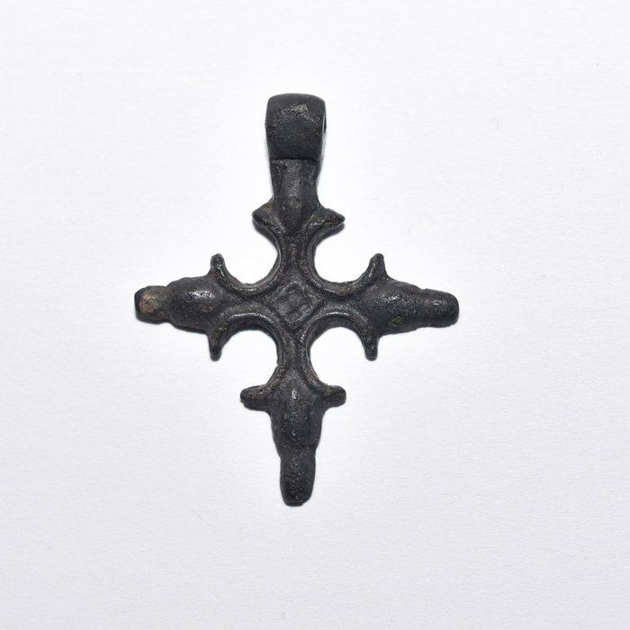 Vikingtiden Bronse Cross pendant - 38 mm