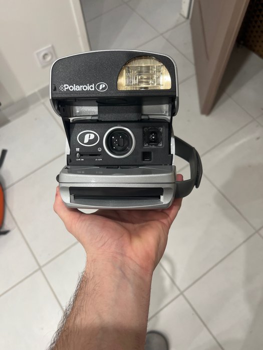 Polaroid Polaroïd 600 Pikakamera
