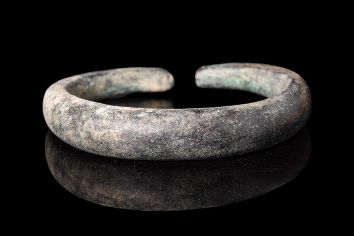 Celtique de l'âge du bronze Bracelet Penannulaire en Bronze