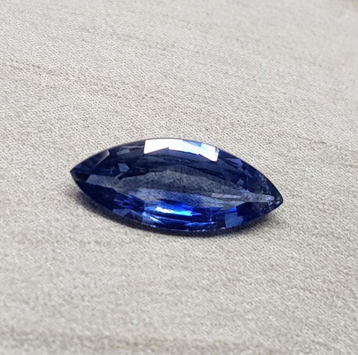 1 pcs Blau Saphir - 1.01 ct