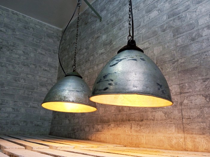 Hanging lamp (2) - Antique Factory Lamp OPC 250 - Aluminium, Ceramic, Iron (cast)
