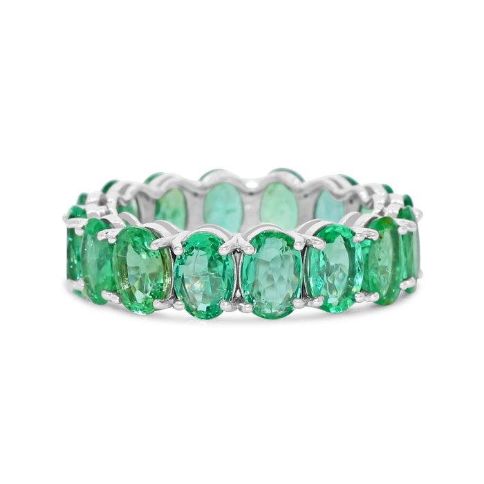 No Reserve Price - Eternity ring White gold Oval Emerald 