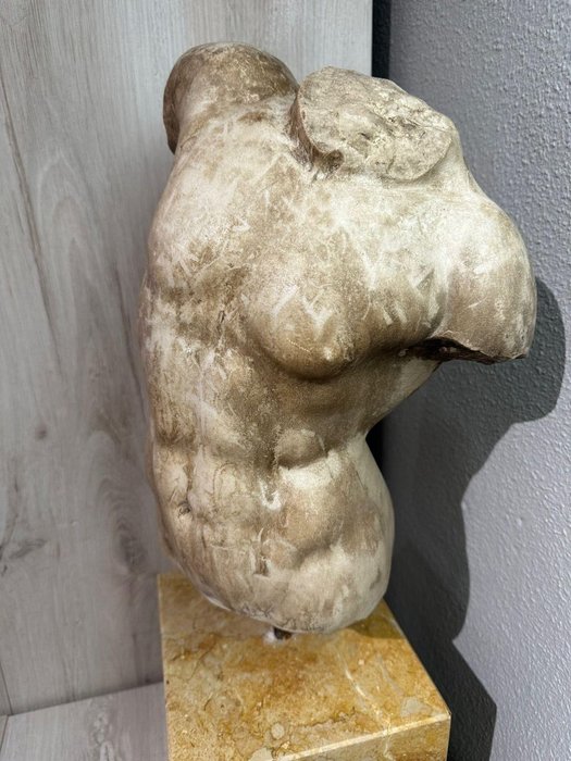 Rzeźba, "Torso in Marmo di Carrara " - 32 cm - Marmur