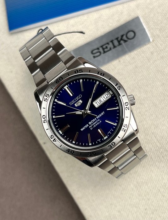 Seiko 5 - Automatic Day/Date - Utan reservationspris - SNKD99K1S - Unisex - 2011-nutid