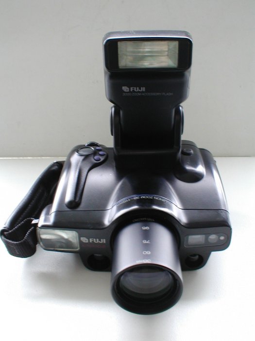 Fuji FZ-3000 Zoom Date camera met Fuji 3000 flitser Analoge Kompaktkamera