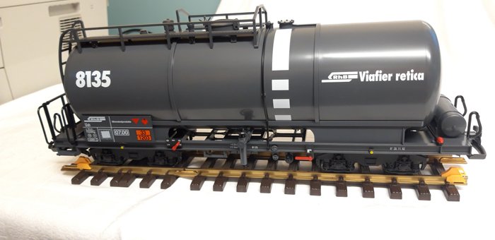 LGB G - 40830 - Model train freight carriage (1) - Tank wagon / tank wagon, four-axle tank wagon Rhb Uah 8135 - RhB