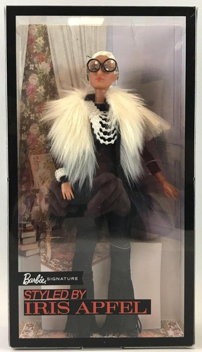Iris Apfel collector doll, limited edition. The barbie is styled by Iris herself!  - Boneca Barbie - 1990-2000