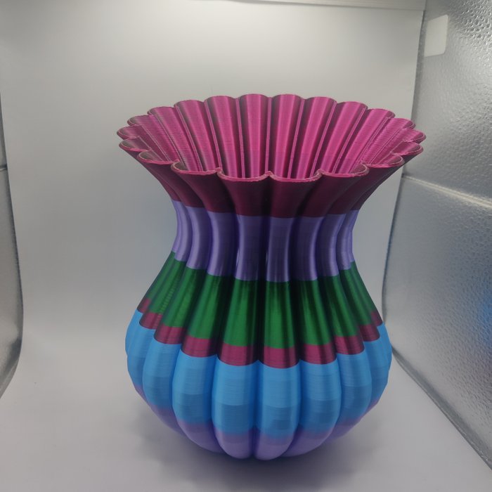 SSP Design Stjepan Sasa P. - Vase -  Unik linje Trinity vase nr. 03  - Silke biologisk nedbrydeligt polylaktid