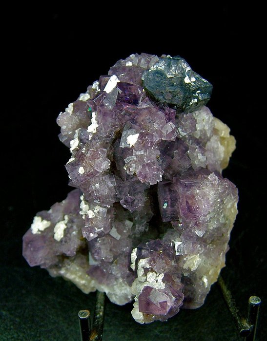 CW1100 Gemmosa 螢石加方鉛礦和方解石 水晶群 - 高度: 78 mm - 闊度: 56 mm- 219 g - (1)