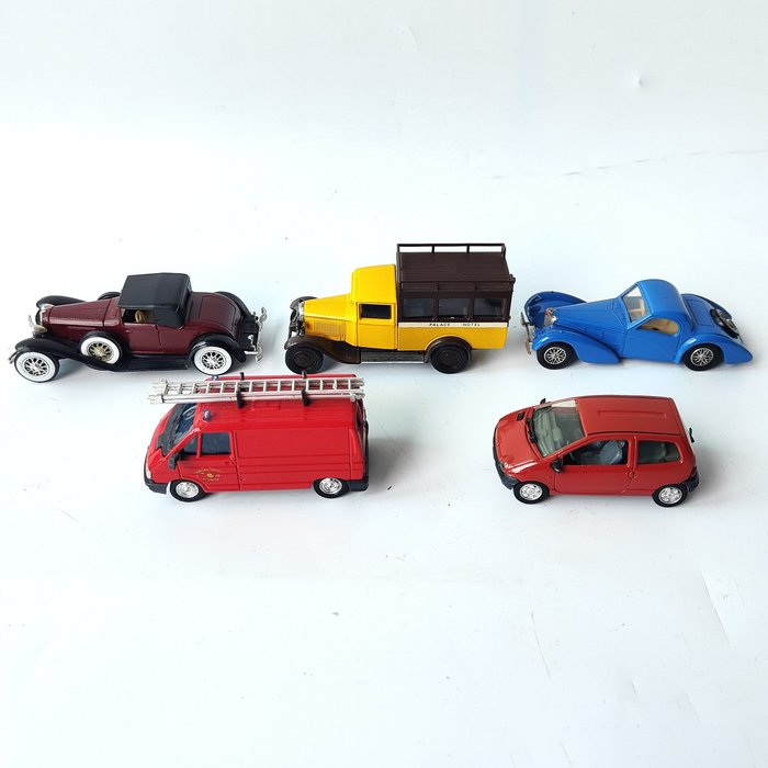 Solido 1:43 - 5 - Voiture miniature - Lot of 5 Vintage Cars