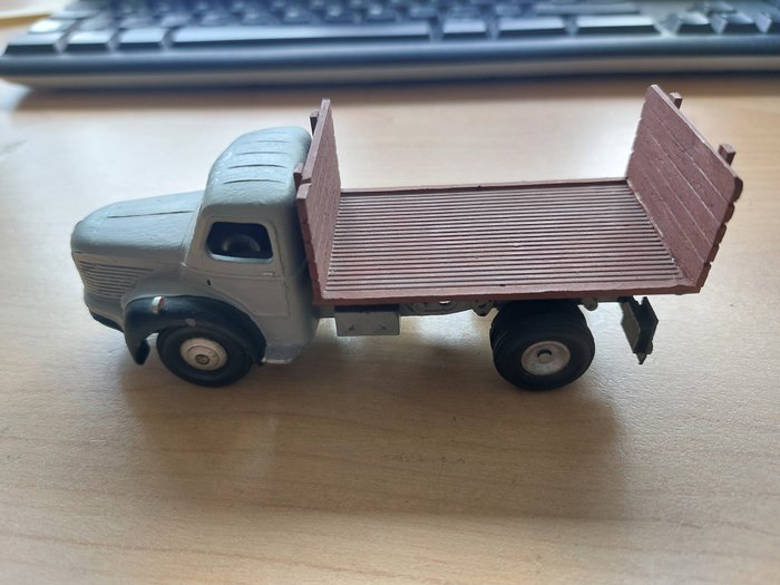 Dinky Toys 1:43 - 1 - 模型卡车 - ref. 34 Berliet Nicolas