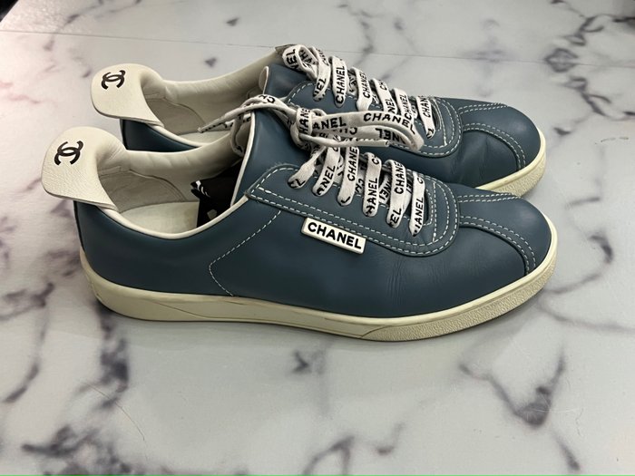 Chanel - Sneaker - Größe: Shoes / EU 38