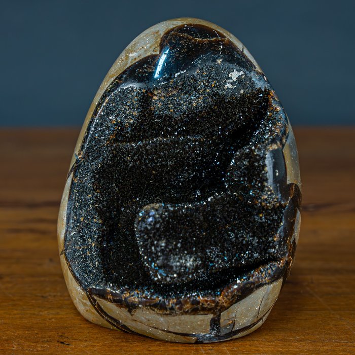Septarien Naturel Très Décoratif Druse, avec des cristaux de calcite- 1177.69 g