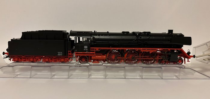 Trix H0 - 22022 - 模型火車 (1) - BR 01 - DB