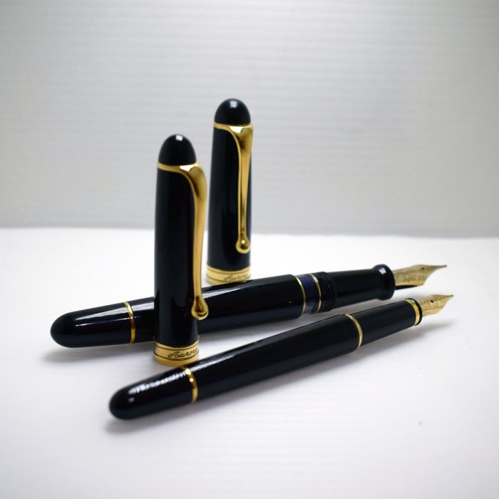 Aurora - 88 - Gold Black Resin - Fountain pen