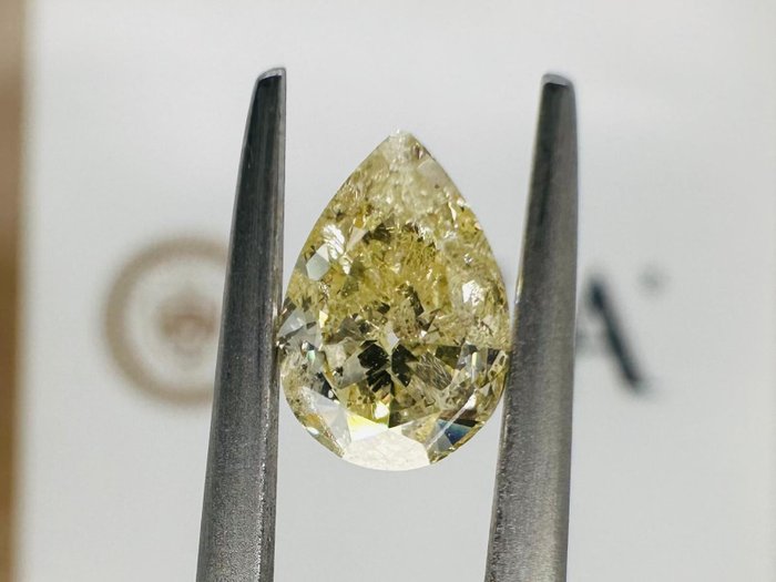1 pcs Diamant - 1.01 ct - Birne, Brillant - fancy light yellow - Auf dem Zertifikat nicht vermeldet
