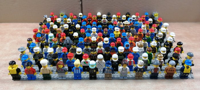 Lego - Minifigure - poppetjes 144 stuks - 1990-2000