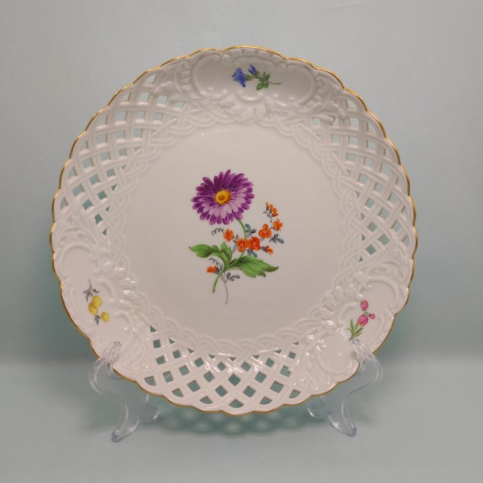 Meissen - Fat (1) - Obstschale mit durchbrochener Wandung Ø 21,5 cm Blumenmalerei/floral Neuer Ausschnitt - Porselen
