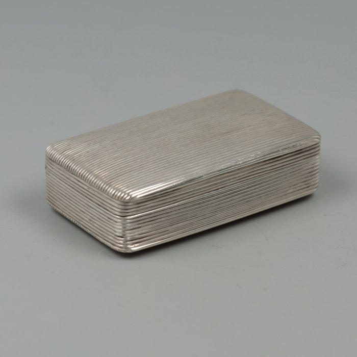 Adrianus G. Kooiman 1841 - Snuseske (1) - .833 sølv